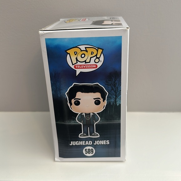 POP! Television • Jughead Jones (Riverdale 589) - Picture 4 of 4